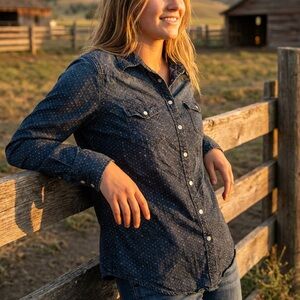 American Eagle Outfitters unisex Navy Button-Up Shirt - Medium- 2 breast pockets